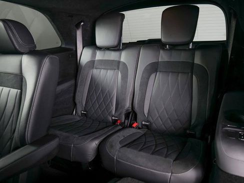 Used 2023 Mercedes-Benz GLS 63 AMG 4MATIC image 13