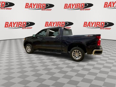 Used 2022 Chevrolet Silverado 1500 LT AWD/4WD image 6