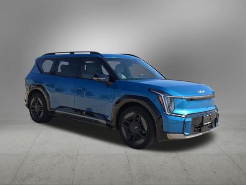 Certified 2024 Kia EV9 GT-Line AWD/4WD image 8