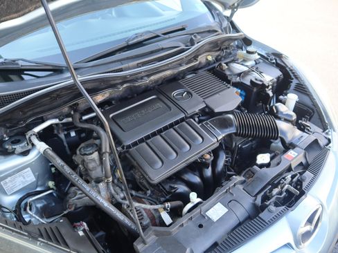 Used 2013 MAZDA MAZDA2 Sport image 29