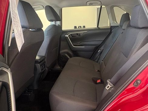 Used 2025 Toyota RAV4 LE AWD/4WD image 16