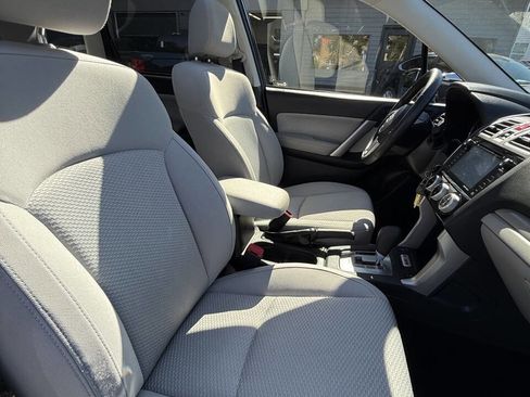 Used 2017 Subaru Forester 2.5i Premium image 13