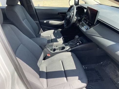Used 2024 Toyota Corolla LE FWD image 17