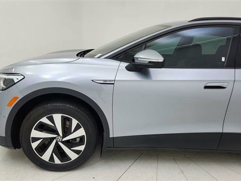 Used 2023 Volkswagen ID.4 Pro image 9