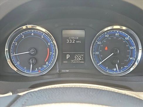 Used 2018 Toyota Corolla LE w/ LE Premium Package FWD image 12