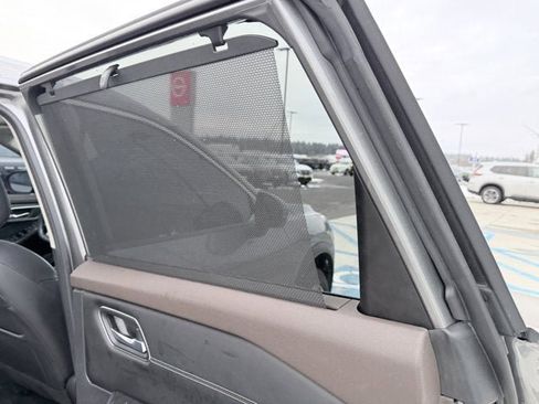 Certified 2021 Nissan Rogue SV w/ Premium Package image 17