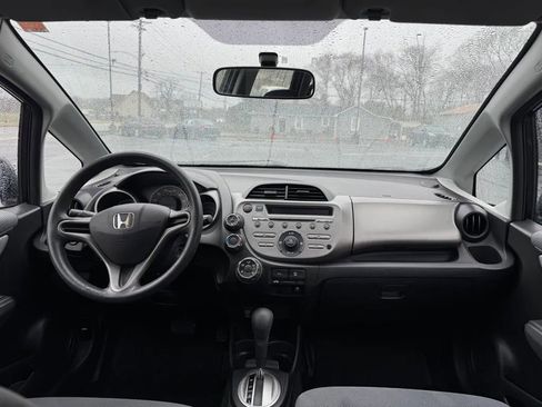 Used 2010 Honda Fit image 9