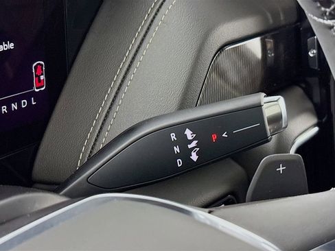 New 2026 GMC Yukon XL Elevation w/ Elevation Premium Package AWD/4WD image 17