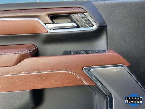 Used 2024 GMC Sierra 2500 Denali Ultimate w/ Max Trailering Package image 17