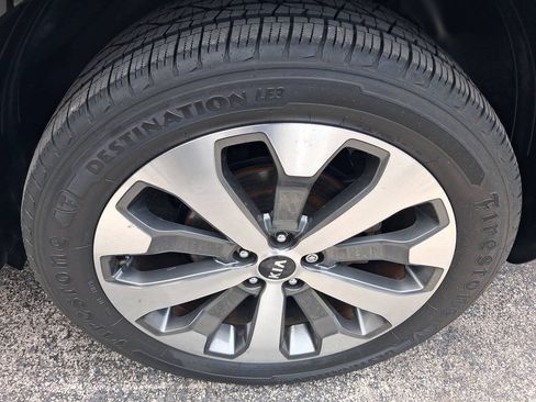 Used 2020 Kia Telluride S FWD image 25