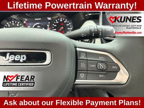 Used 2025 Jeep Compass Limited image 20