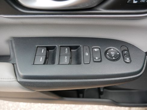 Used 2017 Honda CR-V EX-L image 20