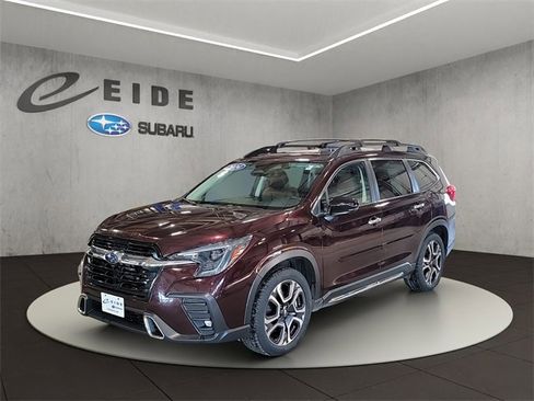 Used 2024 Subaru Ascent Touring image 2