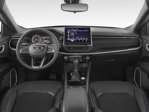 Used 2025 Jeep Compass Sport AWD/4WD image 3