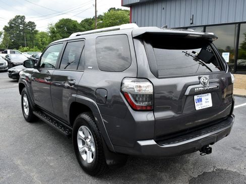 Used 2016 Toyota 4Runner SR5 image 8