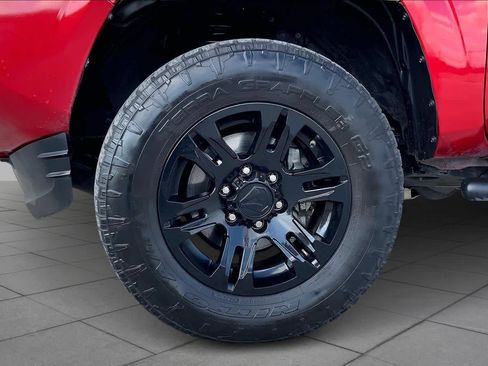Used 2021 Toyota Tacoma SR w/ SR Convenience Package RWD image 19