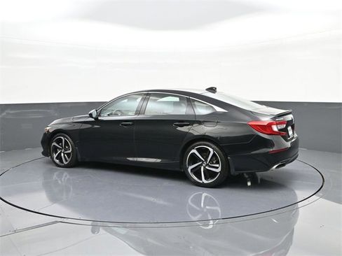 Used 2022 Honda Accord Sport image 5