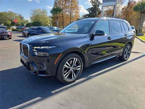 Used 2024 BMW X7 xDrive40i w/ M Sport Package image 8