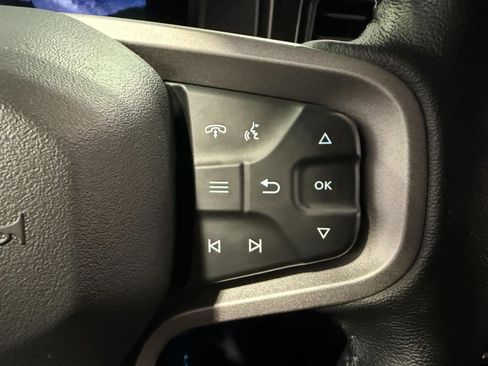 Used 2023 Ford Bronco Badlands image 33