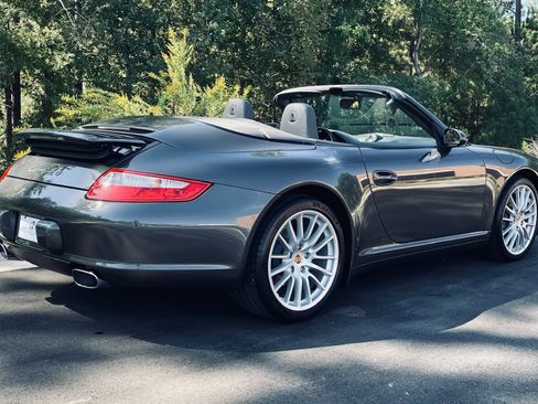 Used 2006 Porsche 911 Carrera 4 image 2