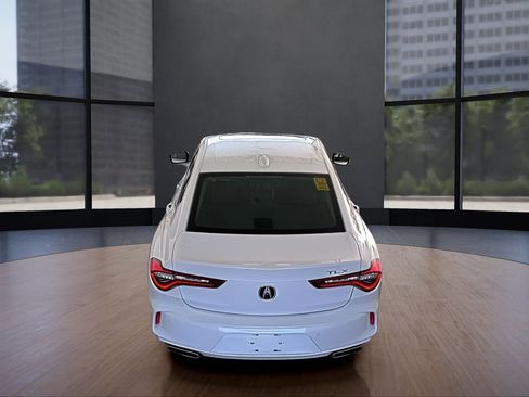 Used 2023 Acura TLX w/ Technology Package image 5