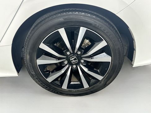 Used 2022 Honda Civic EX image 11