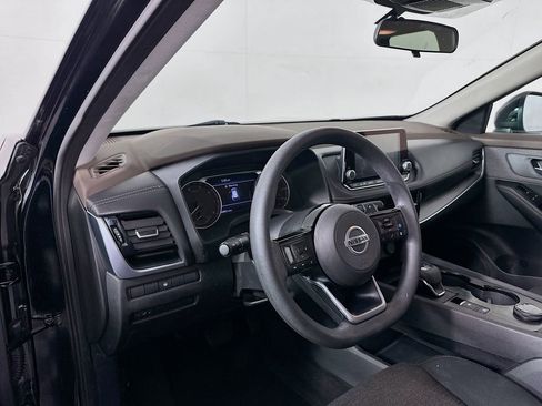 Used 2021 Nissan Rogue SV AWD/4WD image 9