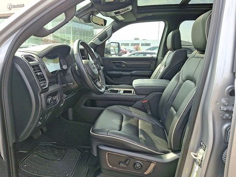 Used 2024 RAM 1500 Limited w/ Body Color Bumper Group AWD/4WD image 11