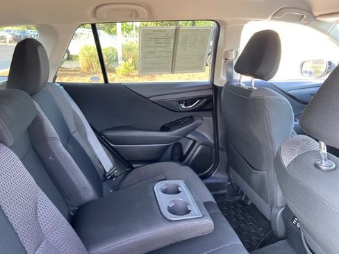 Used 2024 Subaru Outback Premium AWD/4WD image 26