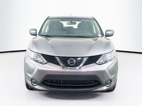Used 2019 Nissan Rogue Sport S FWD image 2