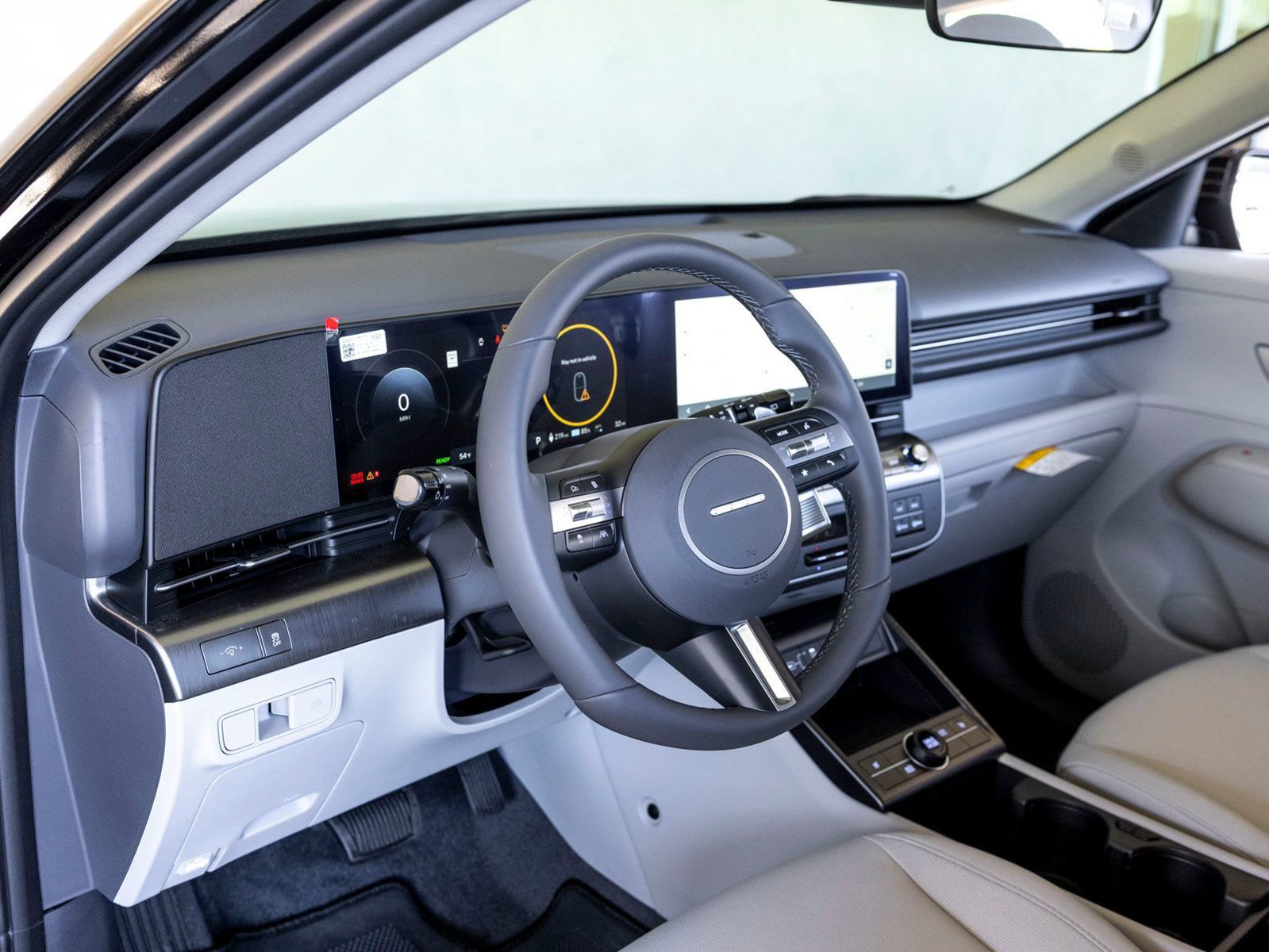 New 2025 Hyundai Kona SEL FWD image 16