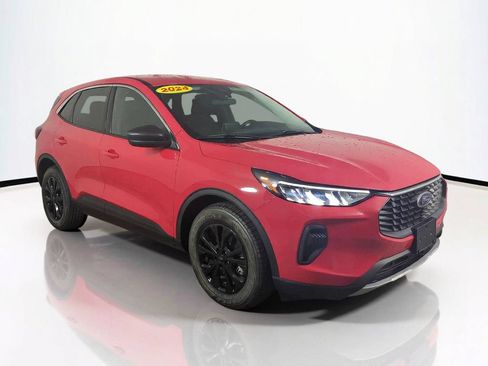 Used 2024 Ford Escape Active FWD image 2