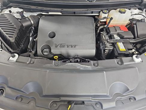 Certified 2023 Chevrolet Traverse LT AWD/4WD image 36