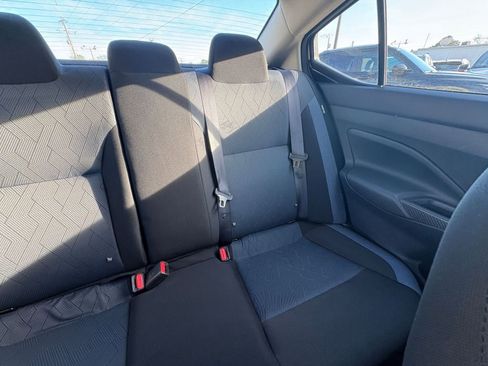 Used 2025 Nissan Versa SV FWD image 35