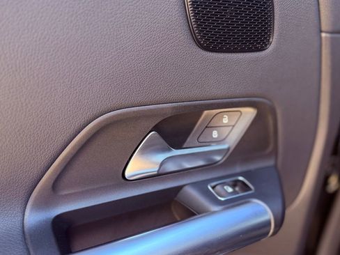 Used 2025 Mercedes-Benz GLA 250 GLA 250 w/ Exclusive Package image 27