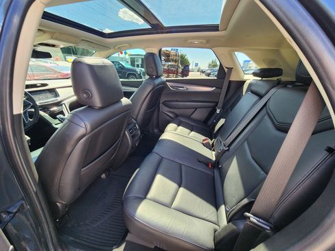 Used 2019 Cadillac XT5 Luxury AWD/4WD image 16