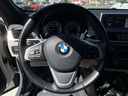 Used 2021 BMW X1 xDrive28i w/ Premium Package image 16