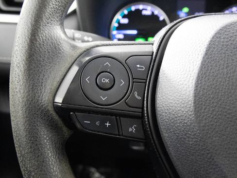 Used 2022 Toyota RAV4 LE AWD/4WD image 22