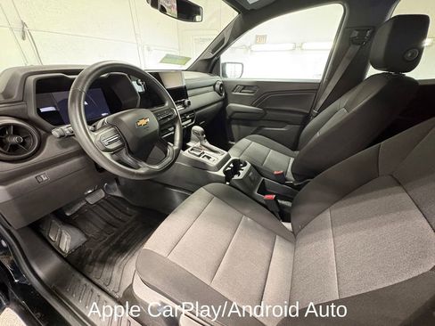 Used 2023 Chevrolet Colorado W/T RWD image 14