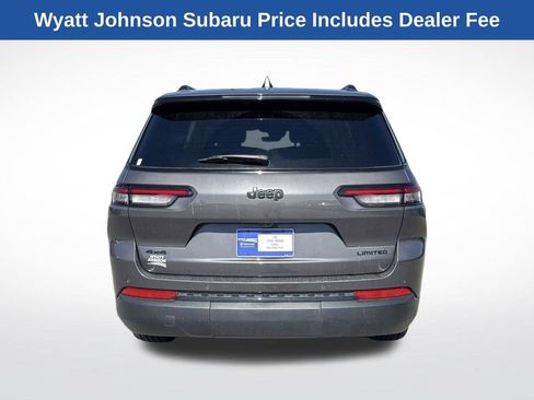 Used 2025 Jeep Grand Cherokee L Limited w/ Black Appearance Package AWD/4WD image 5