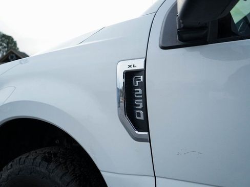 Used 2020 Ford F250 XL w/ Power Equipment Group image 33