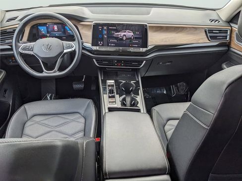 Certified 2025 Volkswagen Atlas SE AWD/4WD image 15