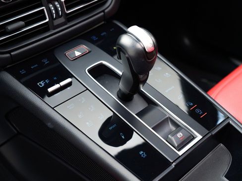 Used 2022 Porsche Macan S image 27