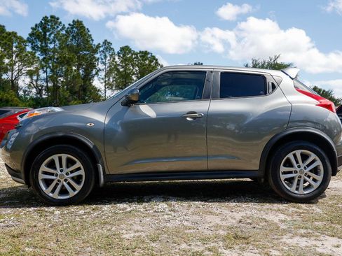 Used 2013 Nissan Juke SV FWD image 3