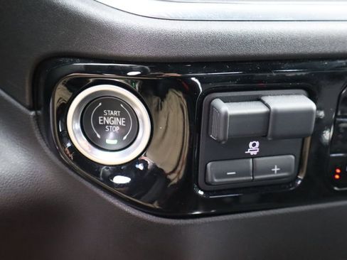 Used 2023 Chevrolet Silverado 1500 High Country w/ High Country Premium Package image 23