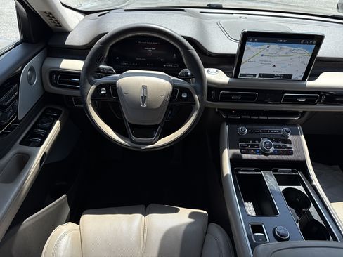 Used 2021 Lincoln Aviator Reserve w/ Equipment Group 201A RWD image 16