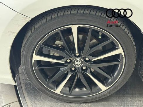 Used 2019 Toyota Camry XSE image 8