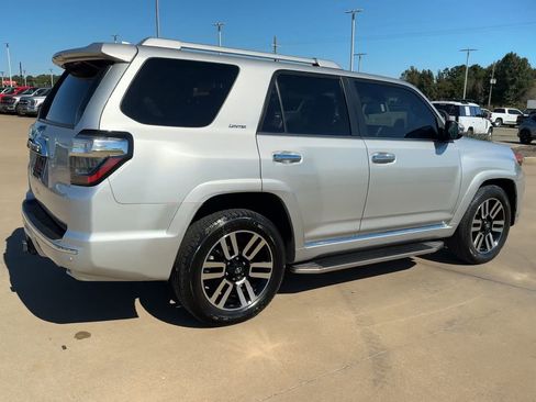Used 2021 Toyota 4Runner Limited image 9