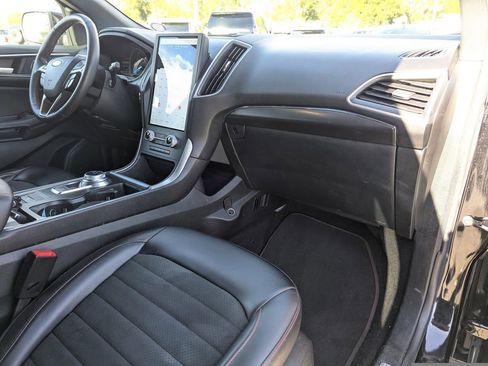Used 2023 Ford Edge ST-Line image 10