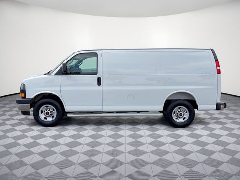 Certified 2025 GMC Savana 2500 w/ Driver Convenience Package RWD image 2